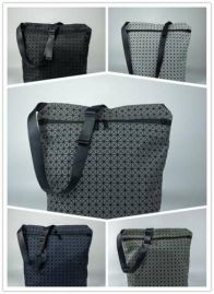 Picture of Issey Miyake Lady Handbags _SKUfw119164134fw
